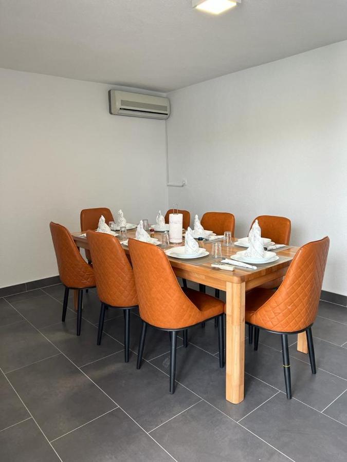 מוסטר Villa Sara מראה חיצוני תמונה
