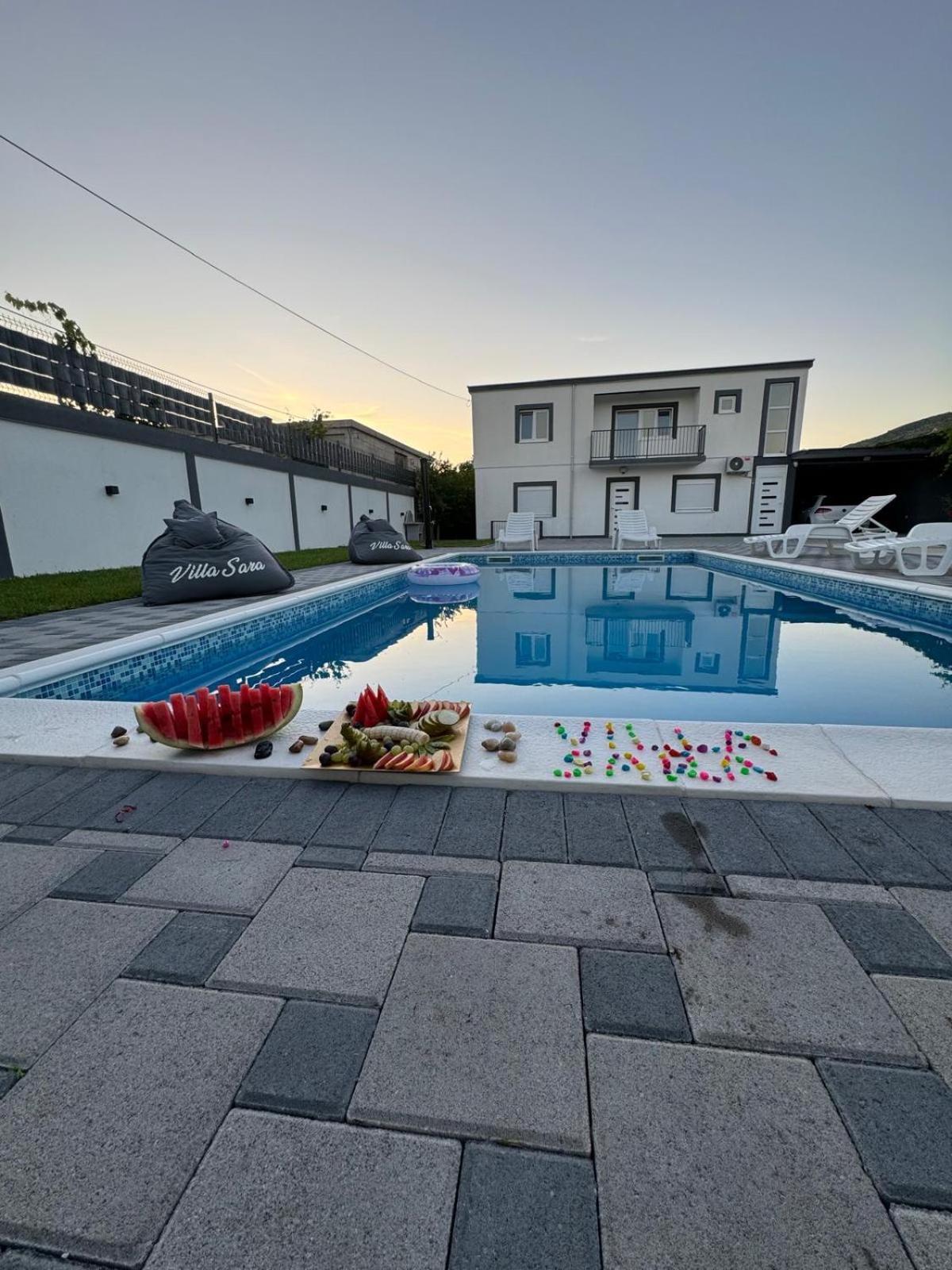 מוסטר Villa Sara מראה חיצוני תמונה